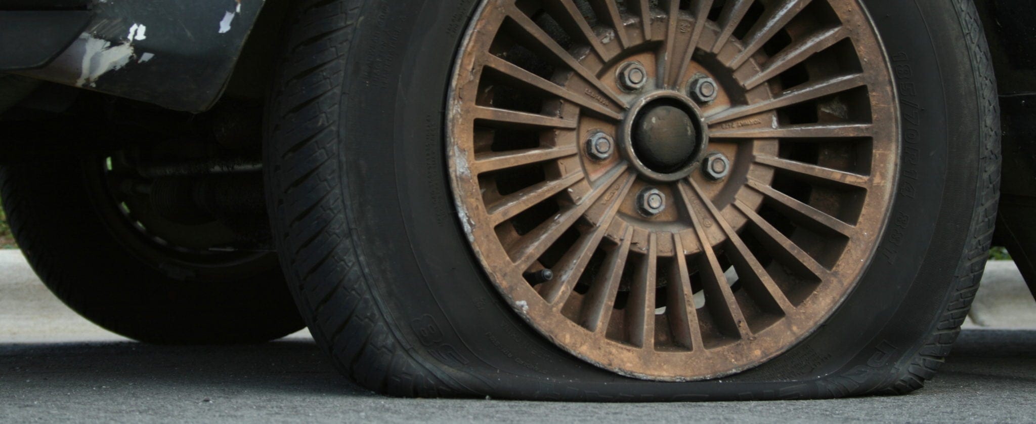 5 Signs Your Car Needs New Tires Car Buyer Labs