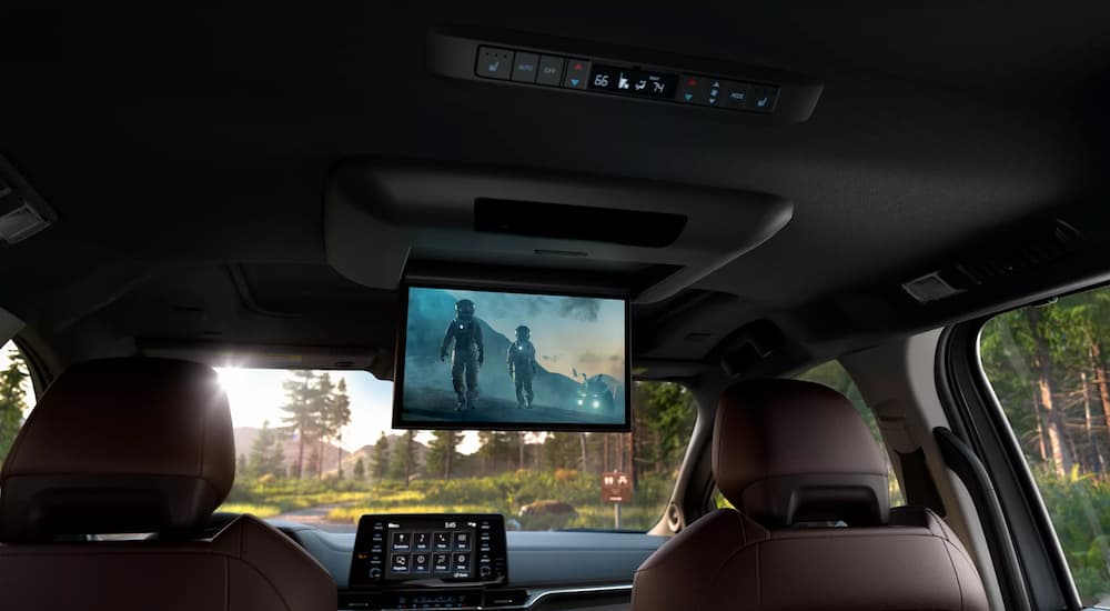The second row entertainment center is shown in a 2022 Toyota Sienna.
