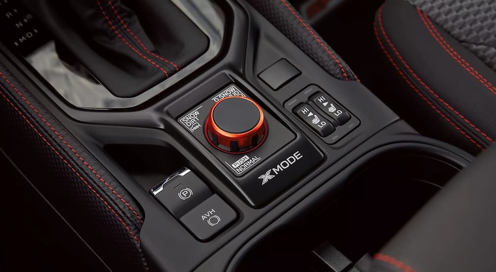 The XMODE dial is shown in a 2023 Subaru Forester.