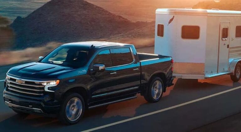 The 2024 Chevy Silverado 1500 S Innovative Trailering Tech   2024 Chevy Silverado 1500 Trailer 1 768x422 