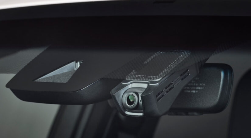 Car Ina Camera Model Recording the Road Ahead: What Brands Have Built-in Dash Cams?