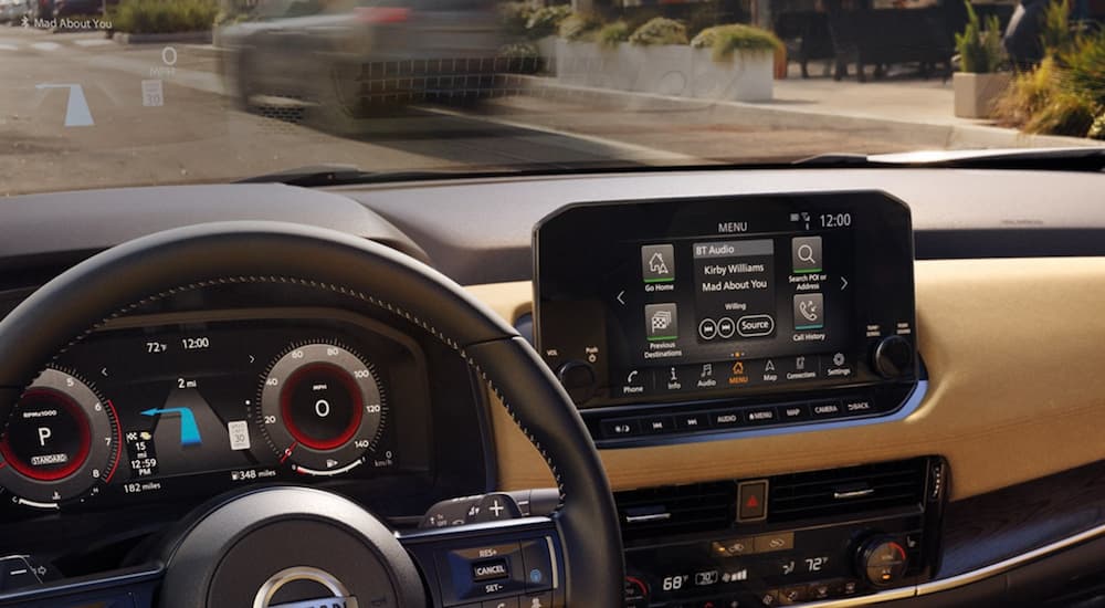 Infotainment and digital gauge cluster on a 2021 Nissan Rogue for sale