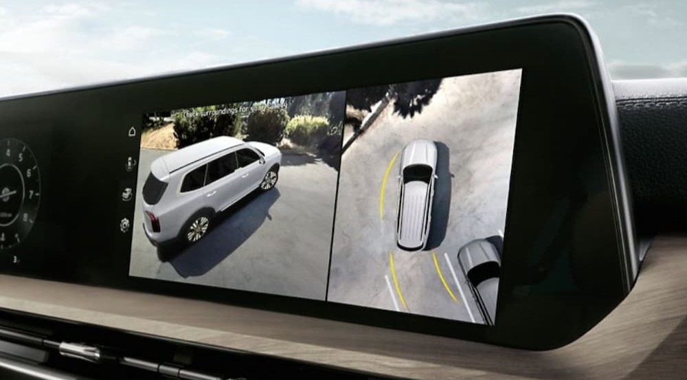 The infotainment screen in a 2025 Kia Telluride.