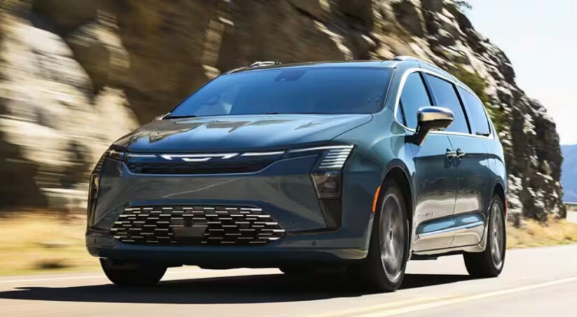 Check Out What the New Chrysler Pacifica Brings to the Road